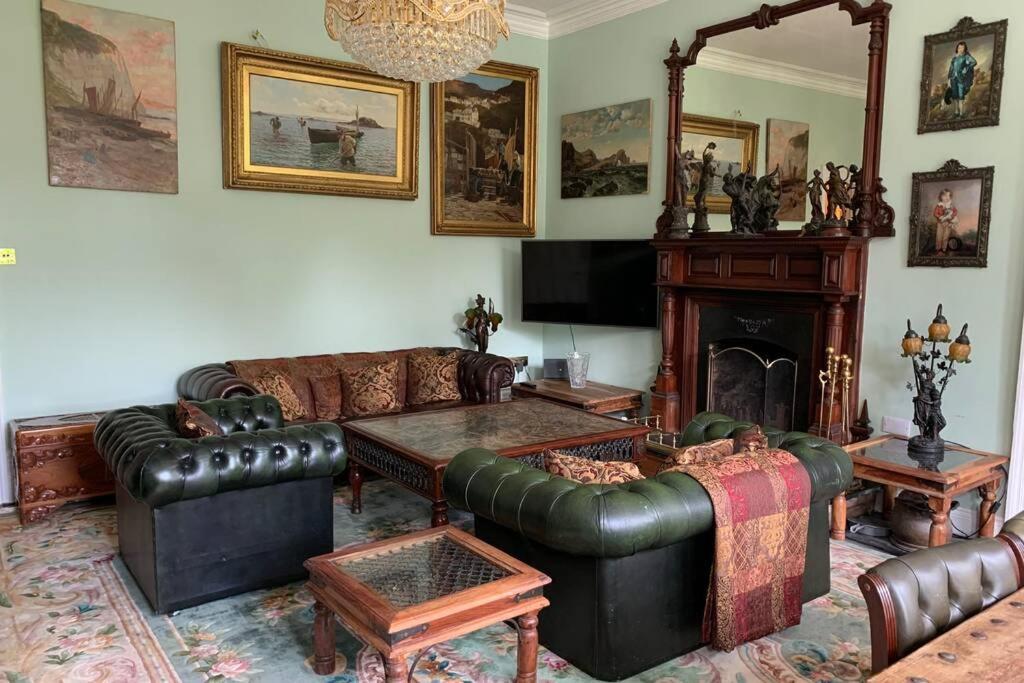Luxurious Apartment In Historic Mansion - Sleeps 7 Ladock Exteriör bild